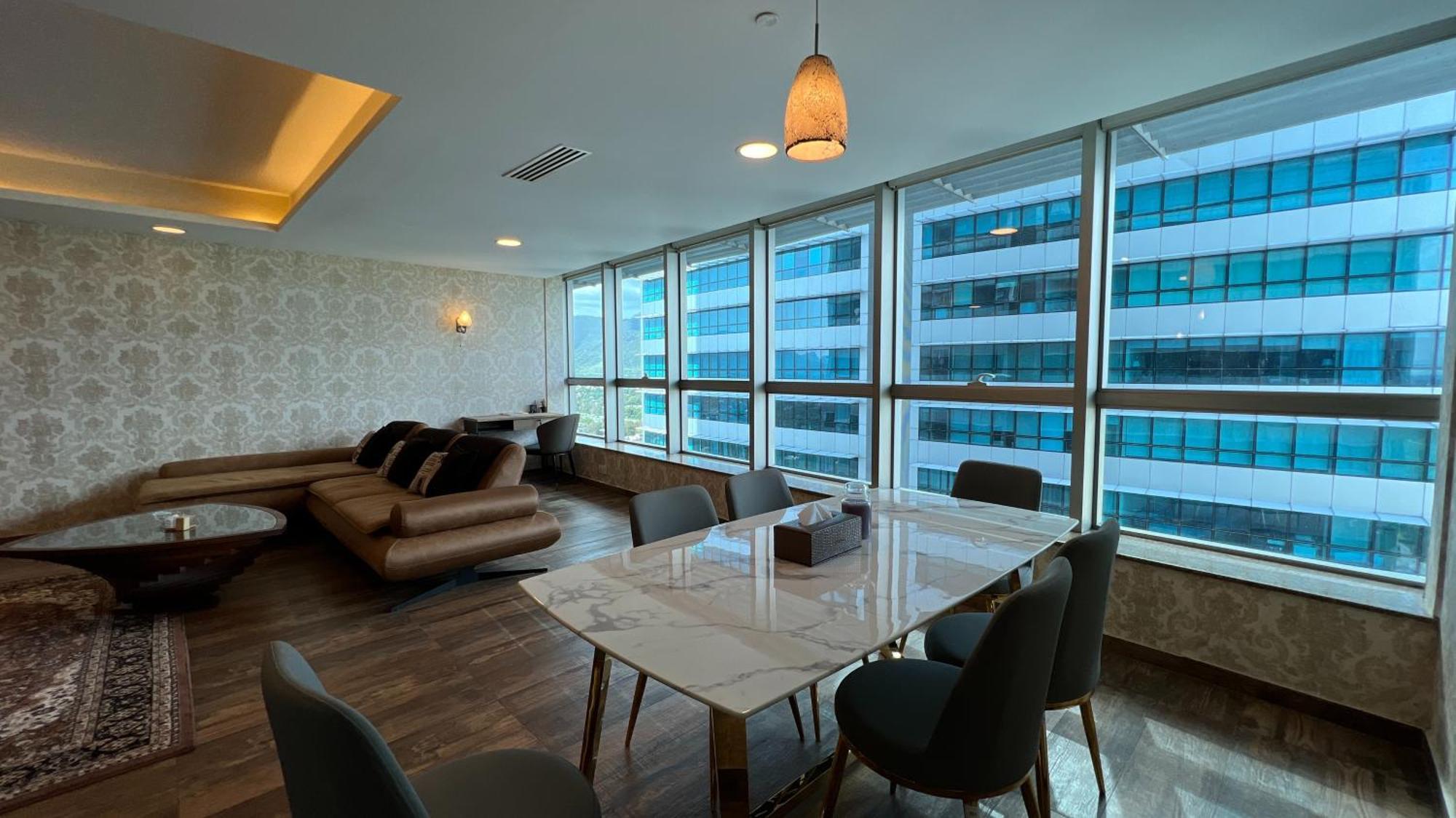 Centaurus Apartment City View Three Beds Исламабад Екстериор снимка