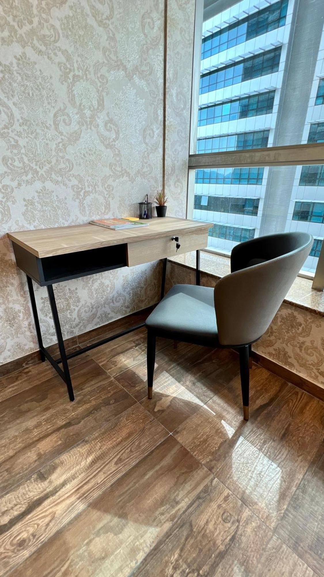 Centaurus Apartment City View Three Beds Исламабад Екстериор снимка