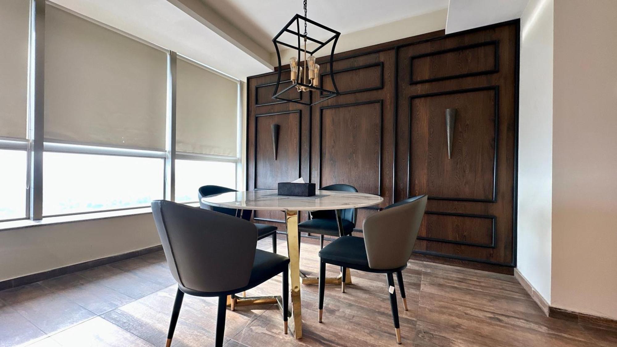 Centaurus Apartment City View Three Beds Исламабад Екстериор снимка