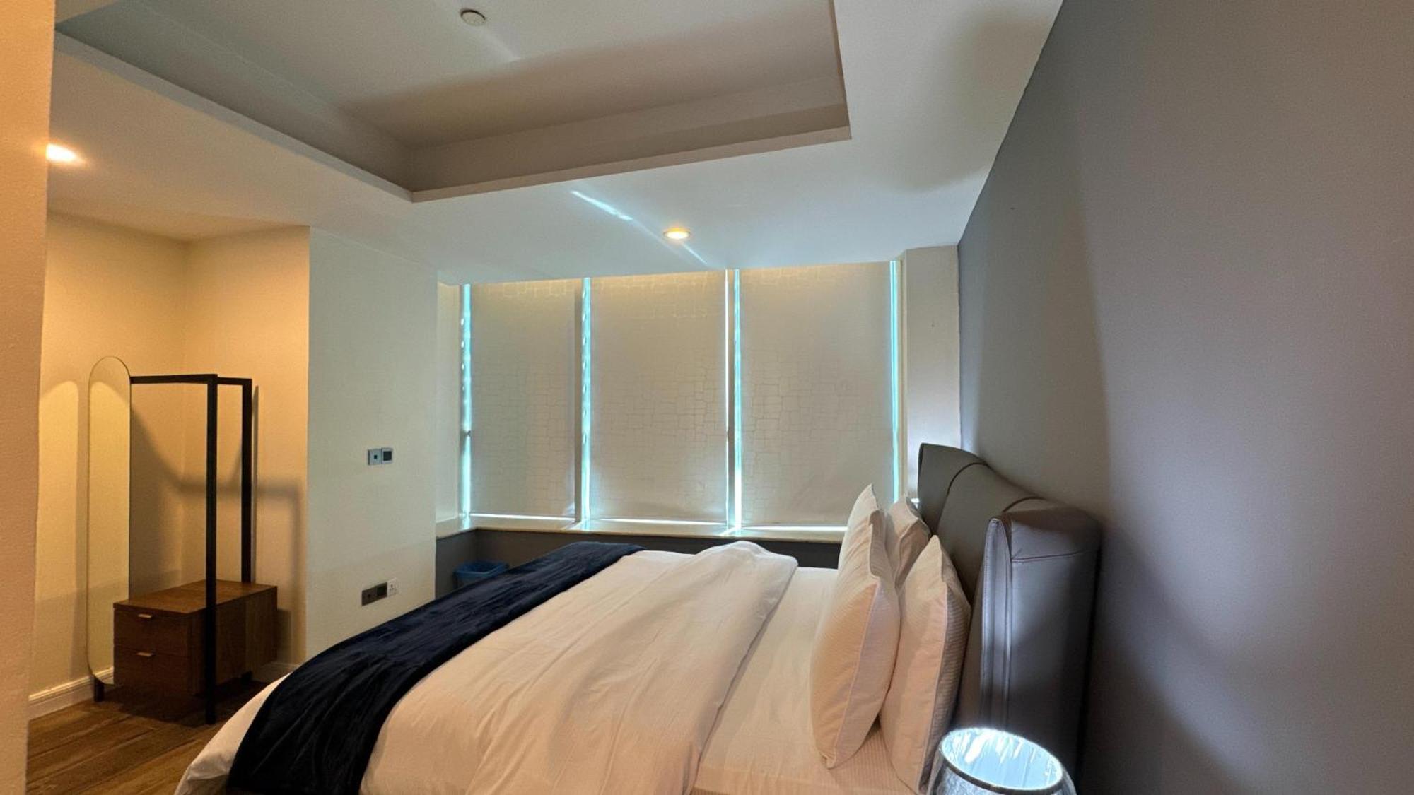 Centaurus Apartment City View Three Beds Исламабад Екстериор снимка