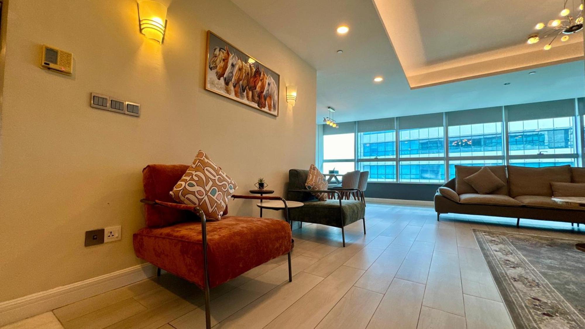 Centaurus Apartment City View Three Beds Исламабад Екстериор снимка